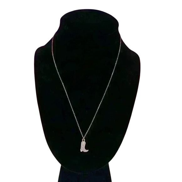 Jewelry - gold and pink cowboy boot necklace